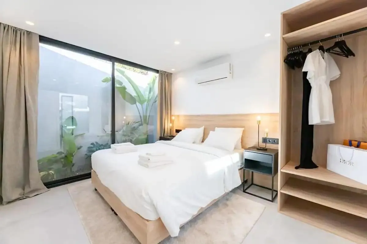 Villa Peman Luxurious Beachside Villa Marbella 0*,  Spain