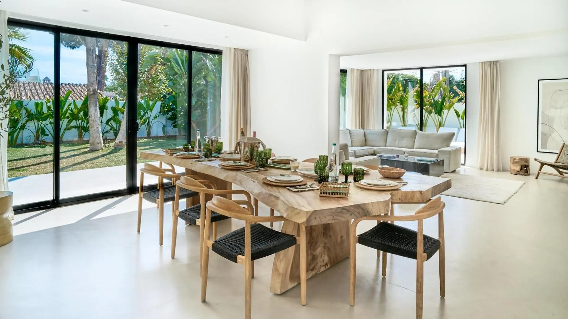 Villa Peman Luxurious Beachside Villa Marbella Spain
