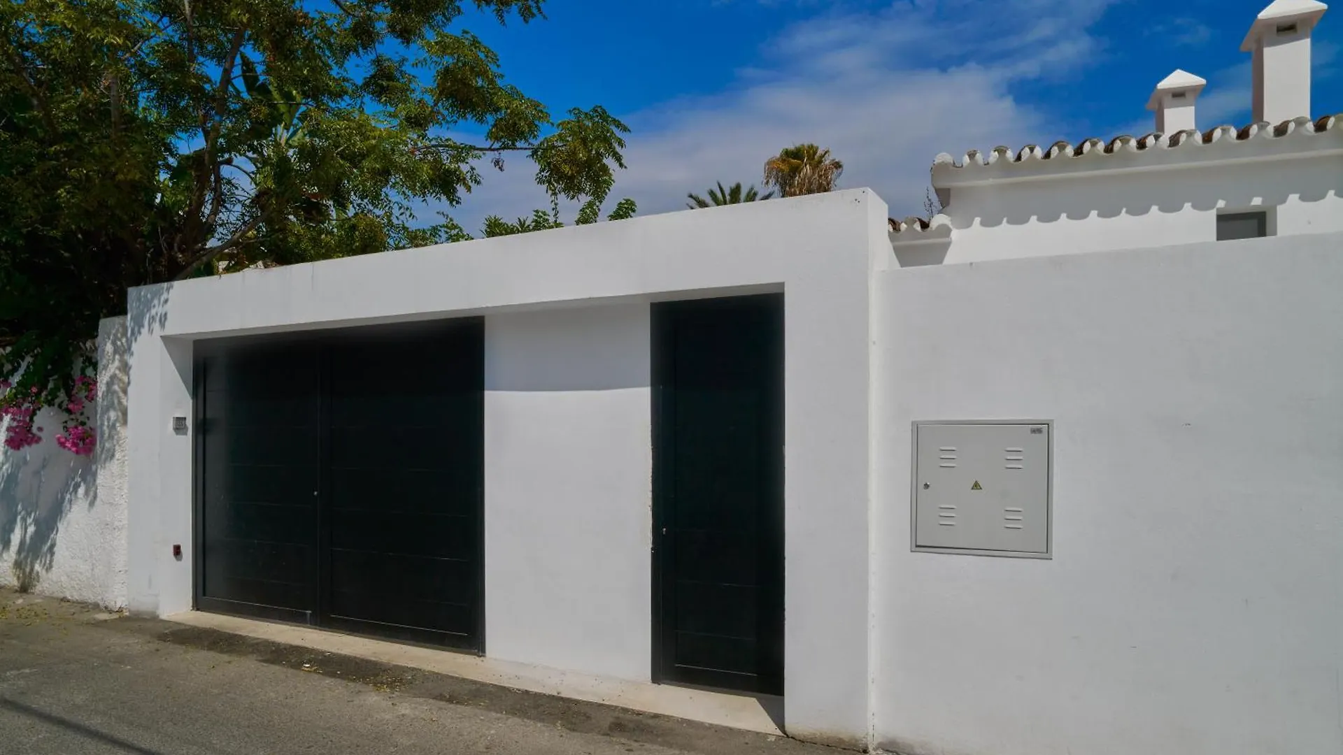 Villa Peman Luxurious Beachside Villa Marbella 0*,  Spain