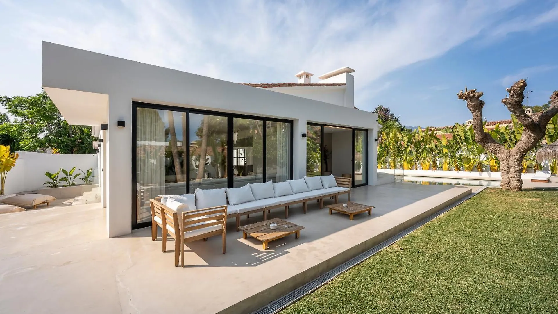 Villa Peman Luxurious Beachside Villa Marbella Spanien