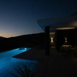 Fahrenheit Villa