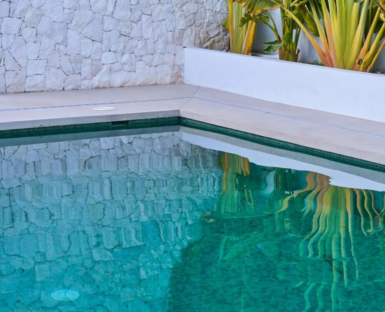 Villa Peman Luxurious Beachside Villa Marbella