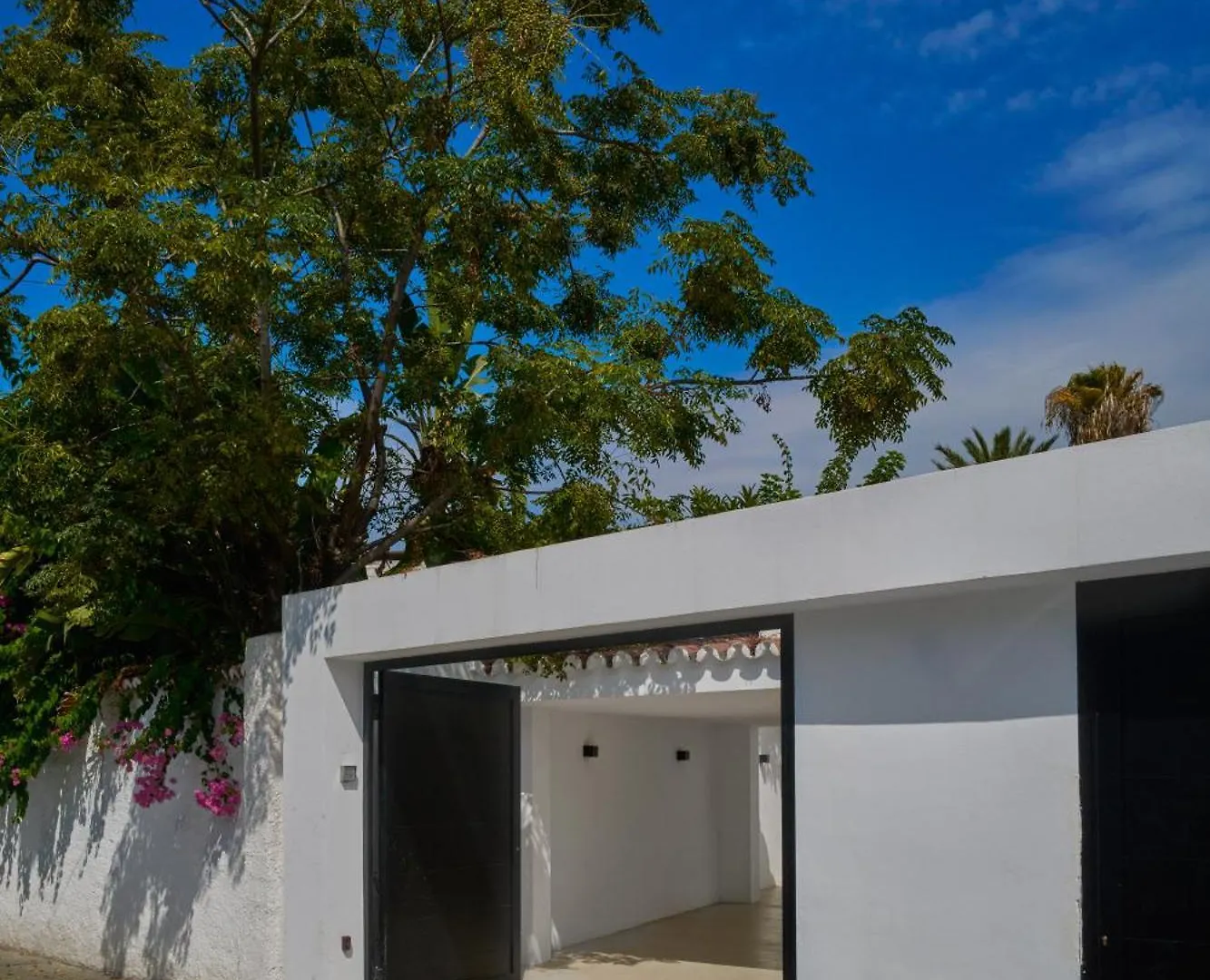 Villa Peman Luxurious Beachside Villa Marbella